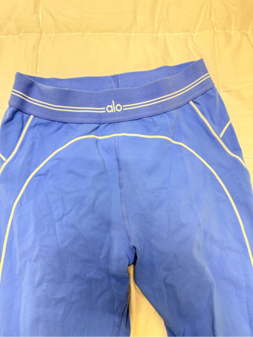 ALO Yoga Blue Leggings with Cream Trim